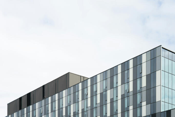 Legal support for reorganization and liquidation of companies